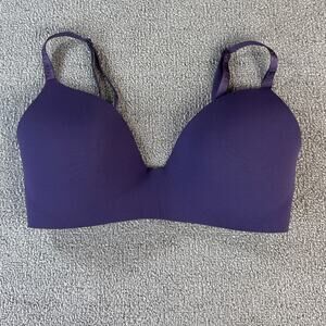 Victoria's Secret Bra T-Shirt Lightly Lined Wireless Purple Size 32DD
